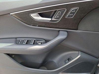 2023 Audi Q7 Premium Plus 55 TFSI quattro Tiptronic