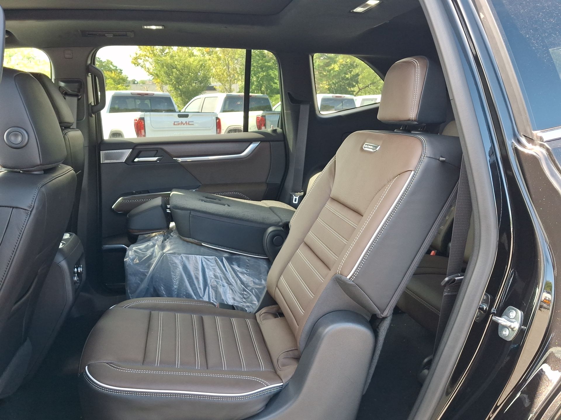 2027 GMC Acadia Denali Ultimate
