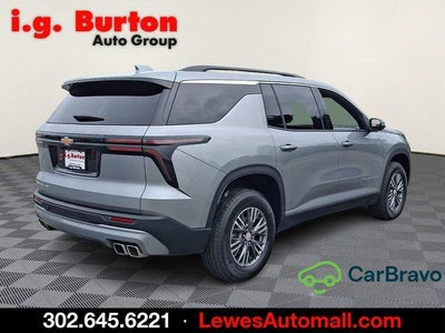 2025 Chevrolet Traverse LT