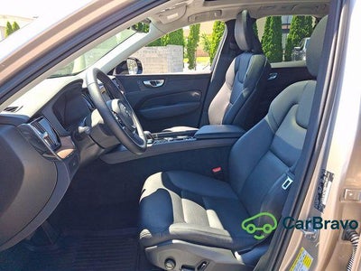 2023 Volvo XC60 B5 Plus Dark Theme