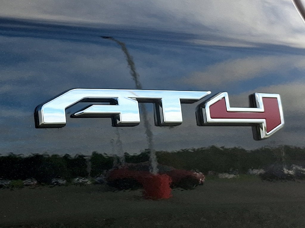 2027 GMC Acadia AT4