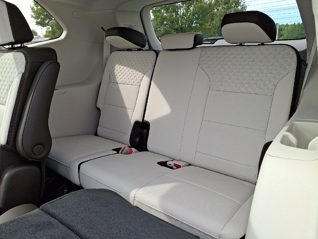 2027 GMC Acadia Denali