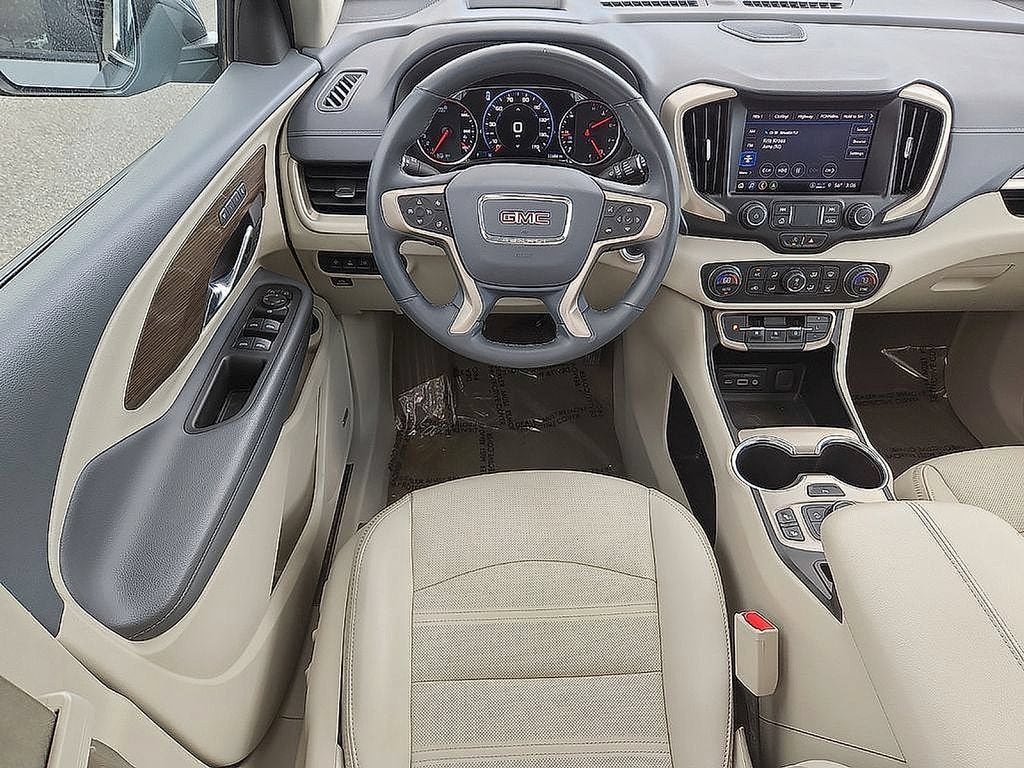 2023 GMC Terrain Denali
