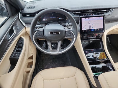 2023 Jeep Grand Cherokee L Limited 4x4
