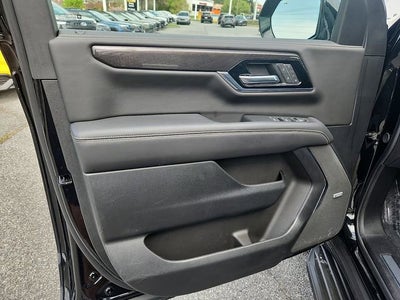 2025 GMC Yukon Elevation