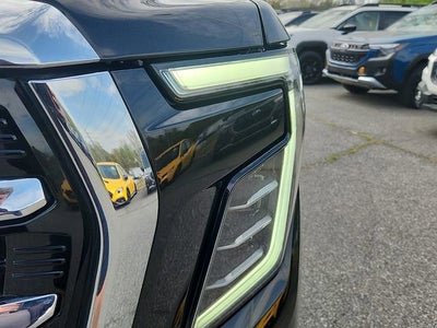 2025 GMC Yukon Elevation