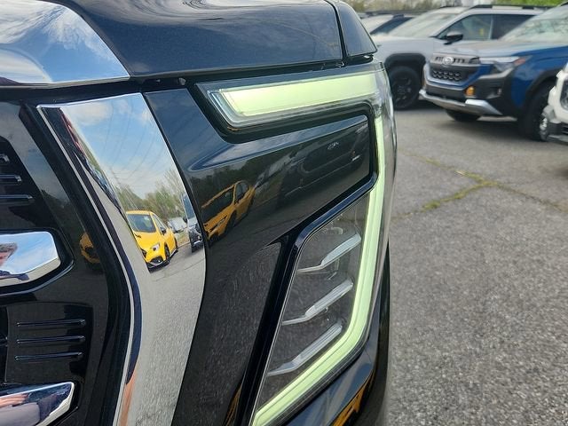2025 GMC Yukon Elevation