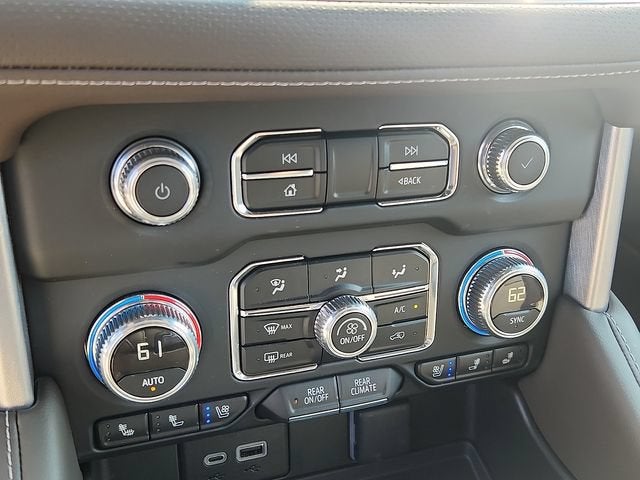 2024 GMC Yukon XL SLT