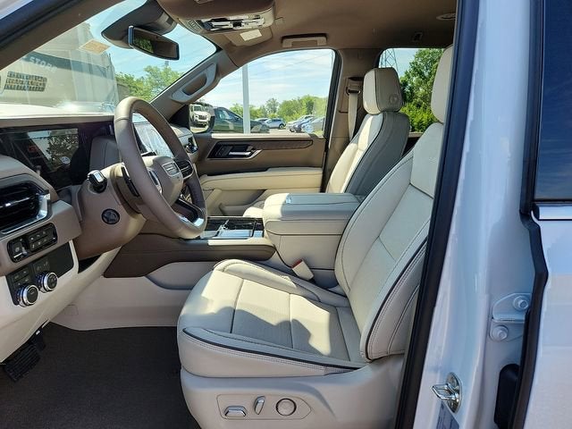 2026 GMC Yukon XL Denali - Photo 9