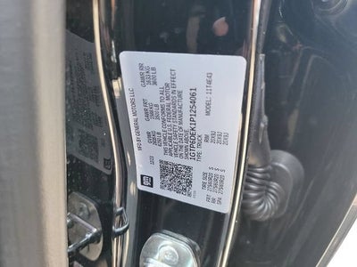 2023 GMC Canyon 4WD AT4