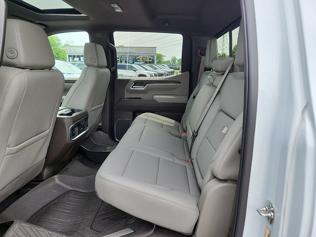 2026 GMC Sierra 1500 SLT - Photo 6