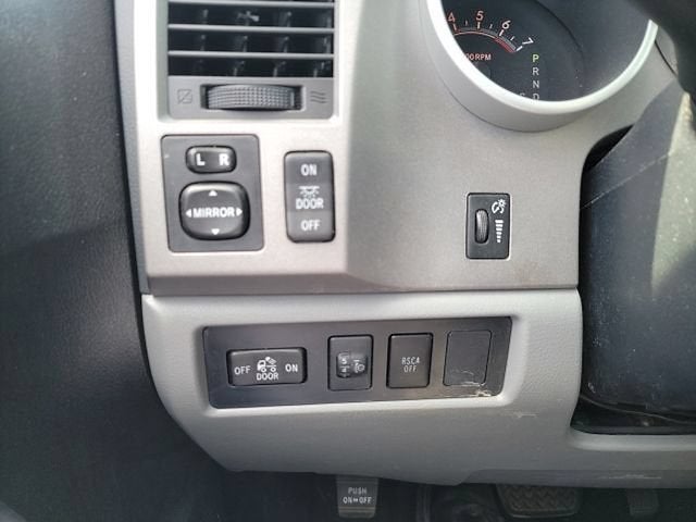 2013 Toyota Tundra Grade 5.7L V8