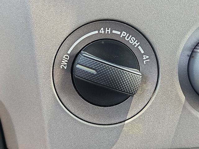 2013 Toyota Tundra Grade 5.7L V8