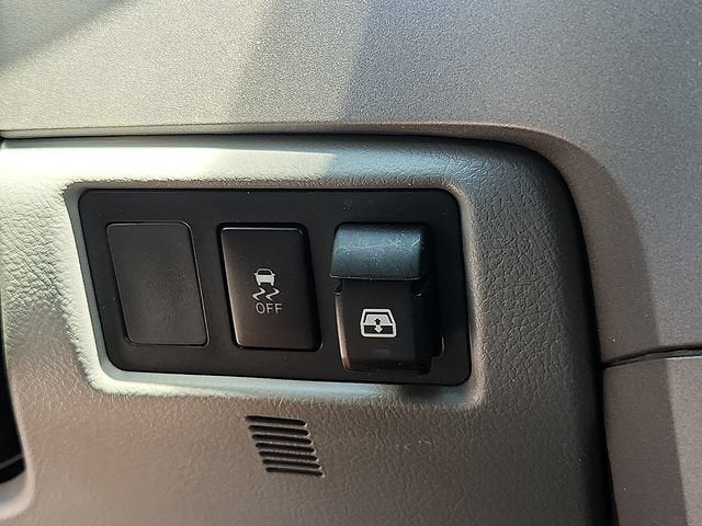 2013 Toyota Tundra Grade 5.7L V8