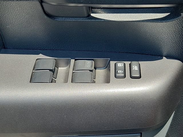 2013 Toyota Tundra Grade 5.7L V8