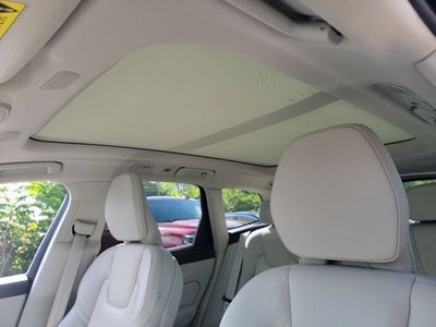 2022 Volvo XC60 B6 Inscription