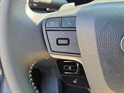 2026 Toyota Camry SE Hybrid