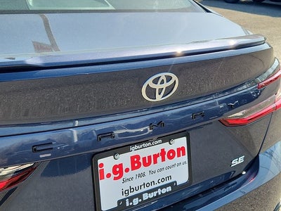 2026 Toyota Camry SE Hybrid