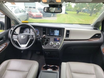 2018 Toyota Sienna Limited Premium 7 Passenger