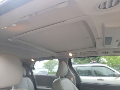 2018 Toyota Sienna Limited Premium 7 Passenger