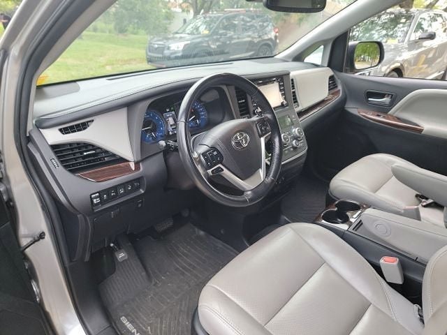 2018 Toyota Sienna Limited Premium 7 Passenger