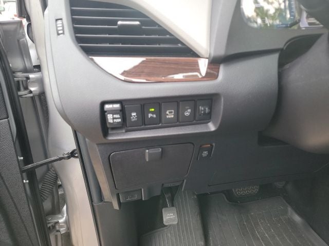 2018 Toyota Sienna Limited Premium 7 Passenger
