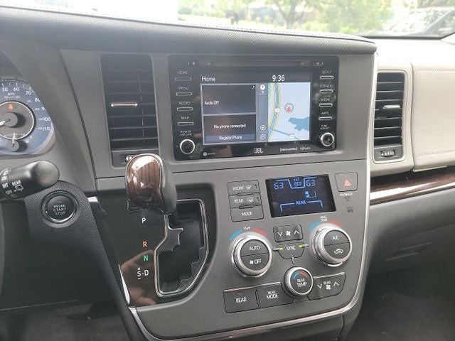 2018 Toyota Sienna Limited Premium 7 Passenger