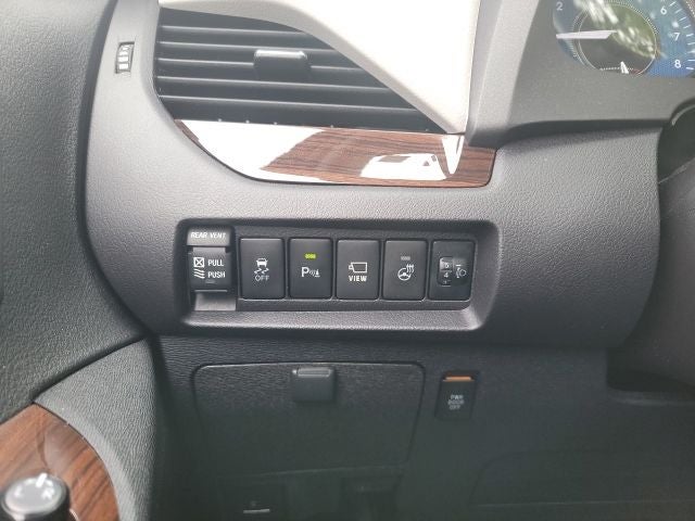 2018 Toyota Sienna Limited Premium 7 Passenger