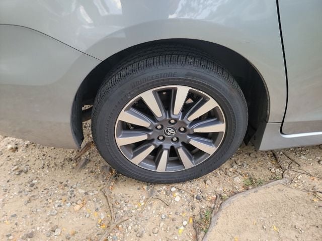 2018 Toyota Sienna Limited Premium 7 Passenger