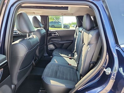 2023 Mitsubishi Outlander PHEV SE