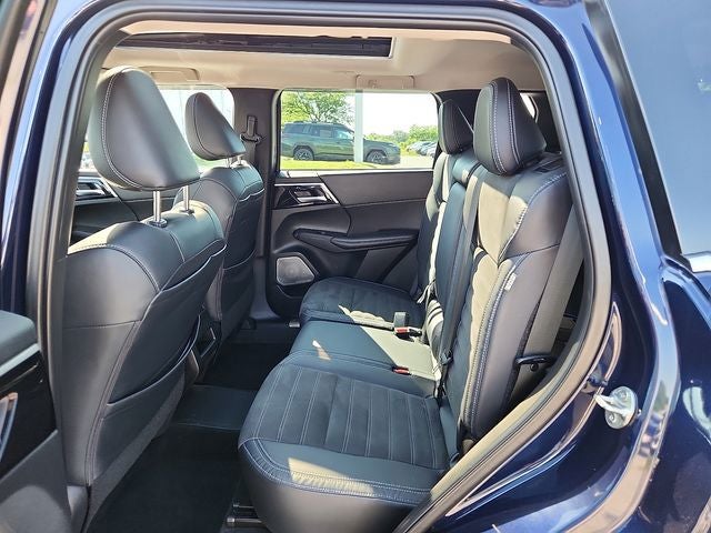 2023 Mitsubishi Outlander Phev SE