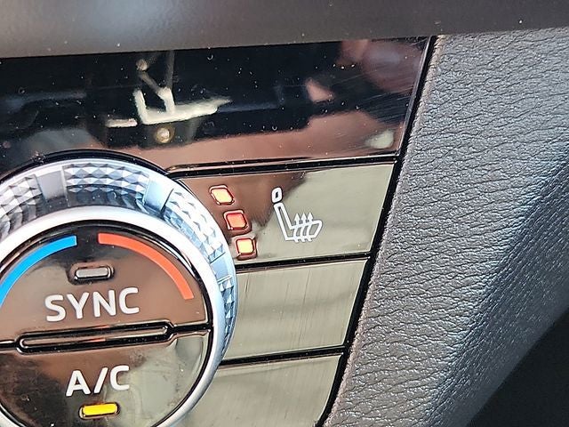 2023 Mitsubishi Outlander Phev SE
