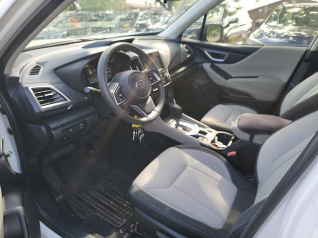 2023 Subaru Forester Base
